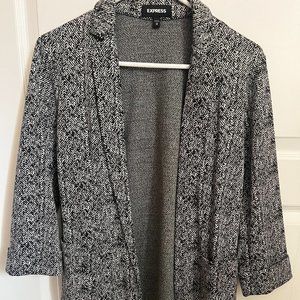 EXPRESS MODERN BLACK AND WHITE BLAZER JACKET XS HERRINGBONE 3/4 SLEEVE